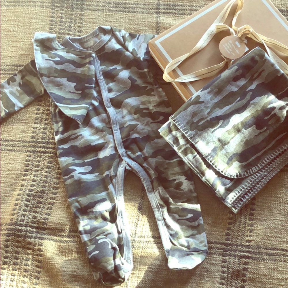 New Mud Pie Camo Gift Set